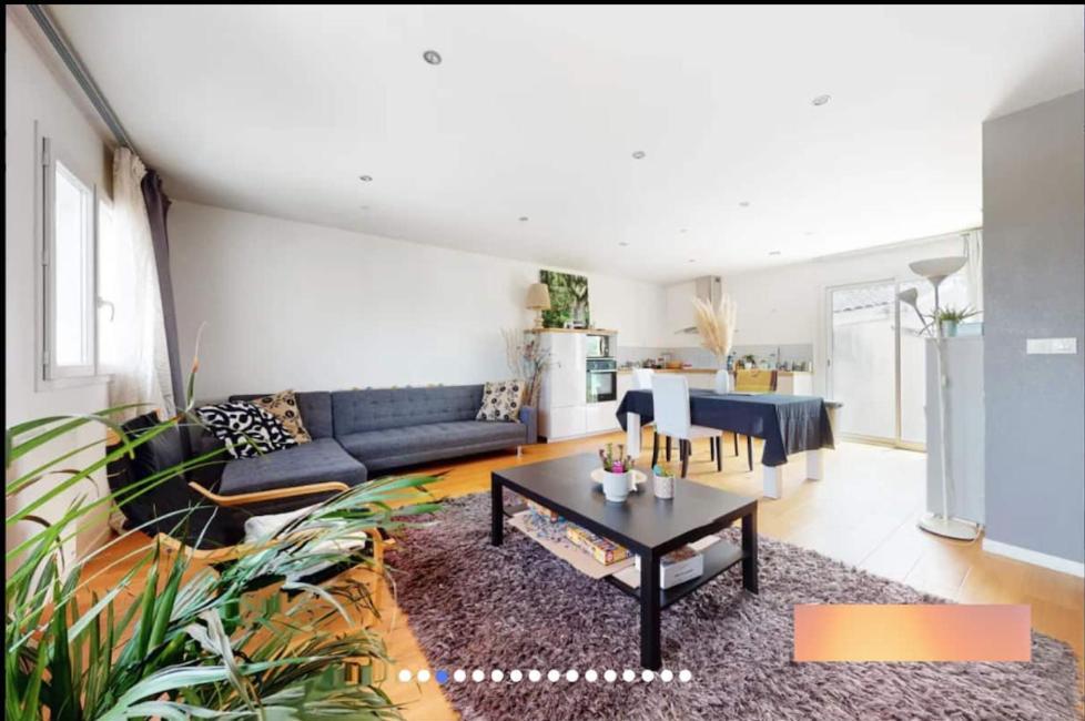 Jasmin House Lägenhet Cenon Exteriör bild