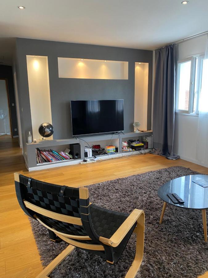 Jasmin House Lägenhet Cenon Exteriör bild